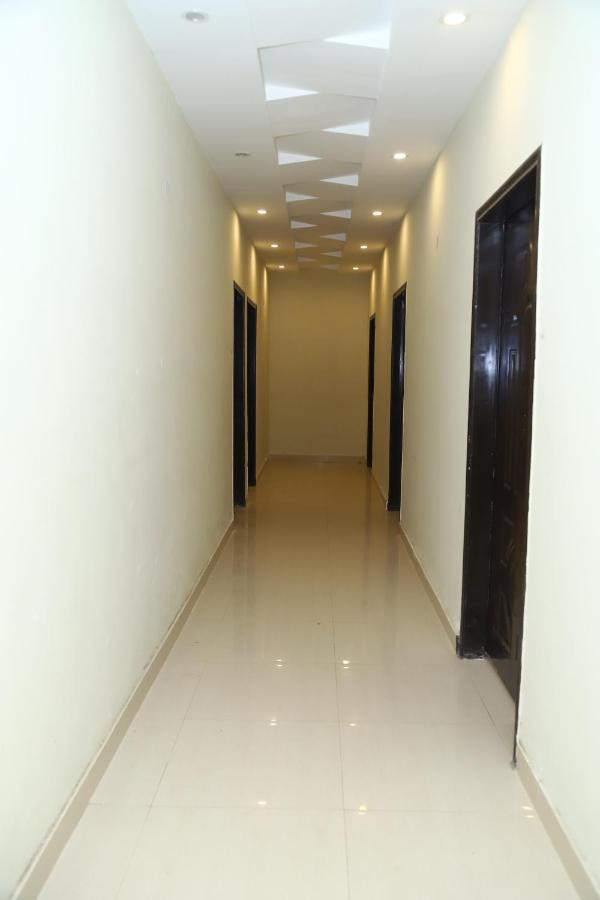 Hotel Green Fort Gulberg Лахор Экстерьер фото