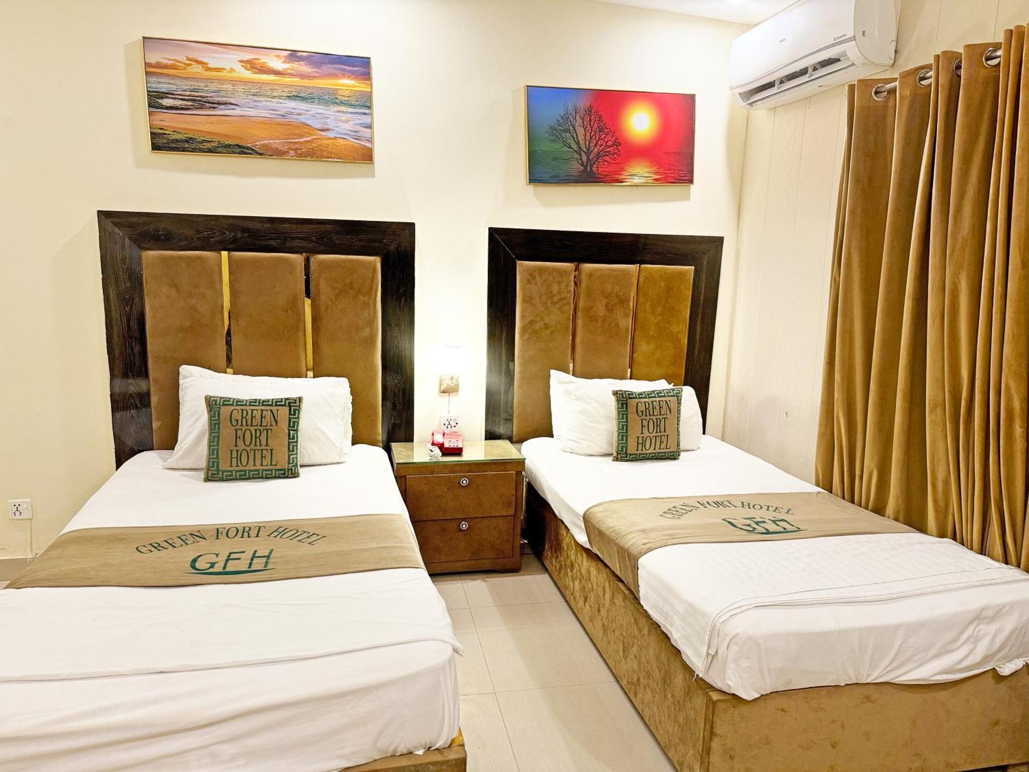 Hotel Green Fort Gulberg Лахор Экстерьер фото
